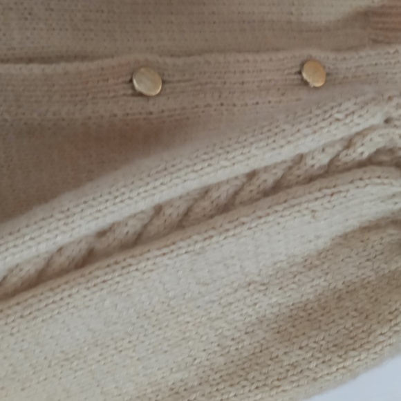 Vintage handmade cable knit Cardigan Sweater - Picture 2 of 8